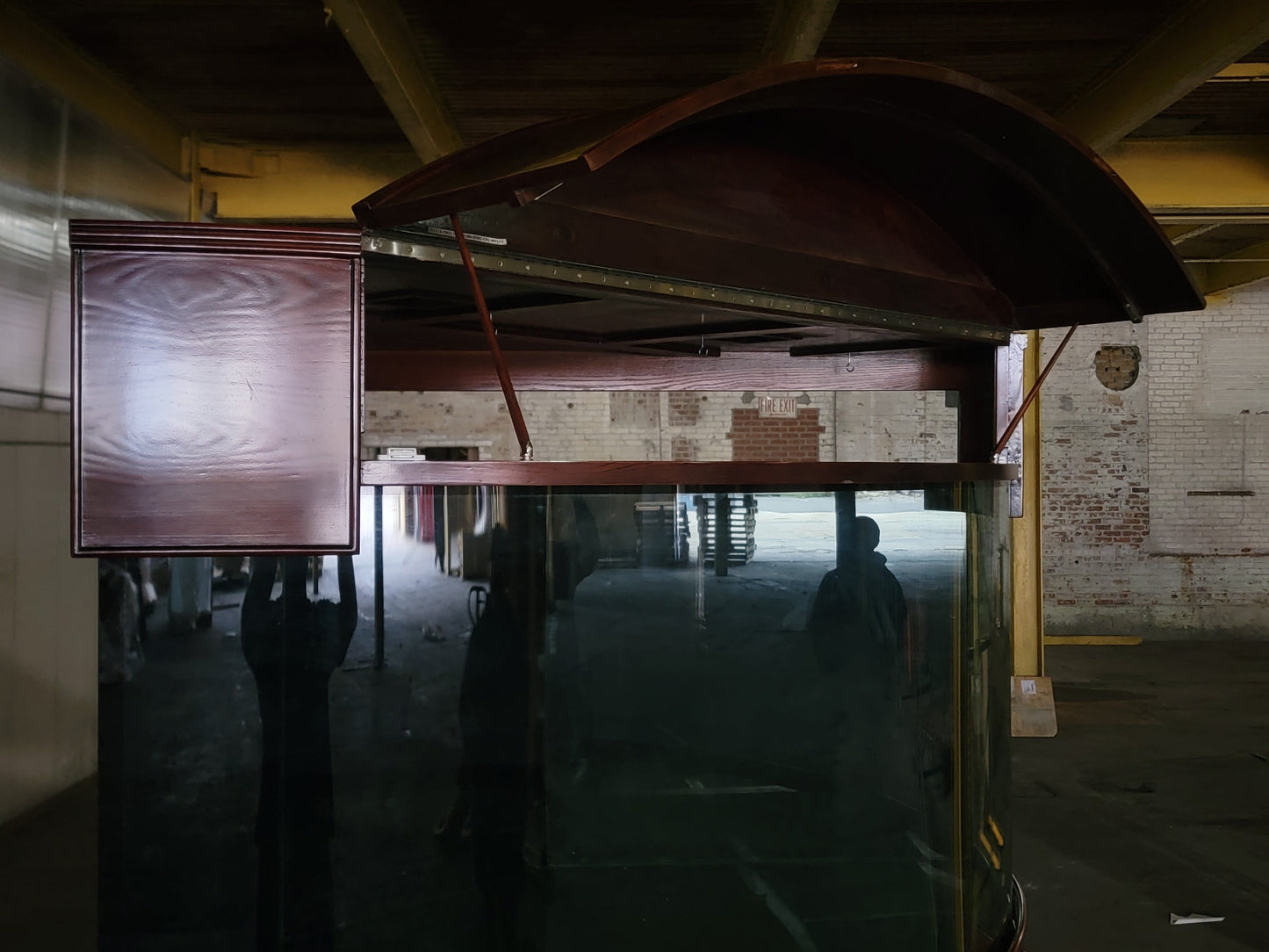 155g Corner Reef-Ready Aquarium Set