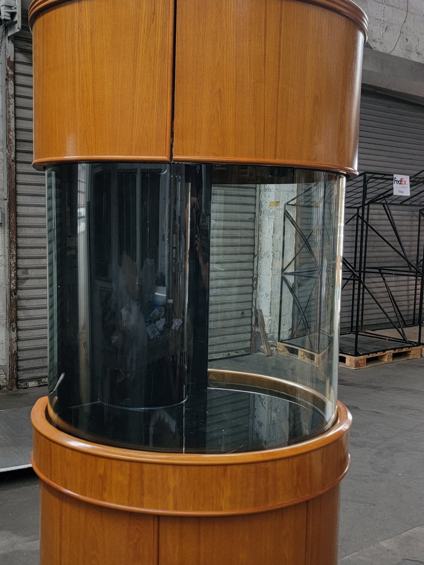 90g 3/4 Cylinder Glass Reef-Ready Aquarium in Golden Oak