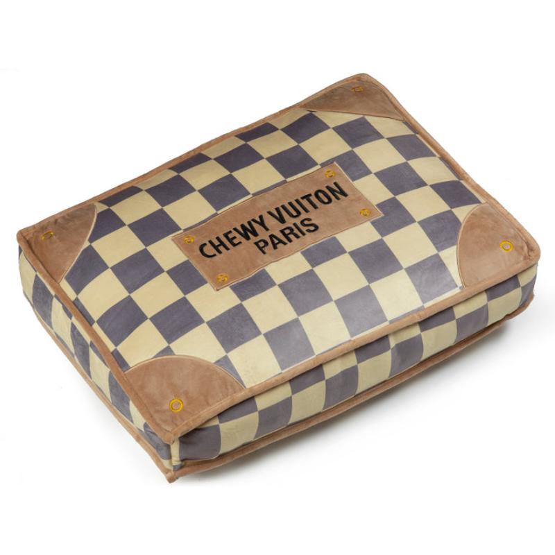 Checker Chewy V Pet Bed