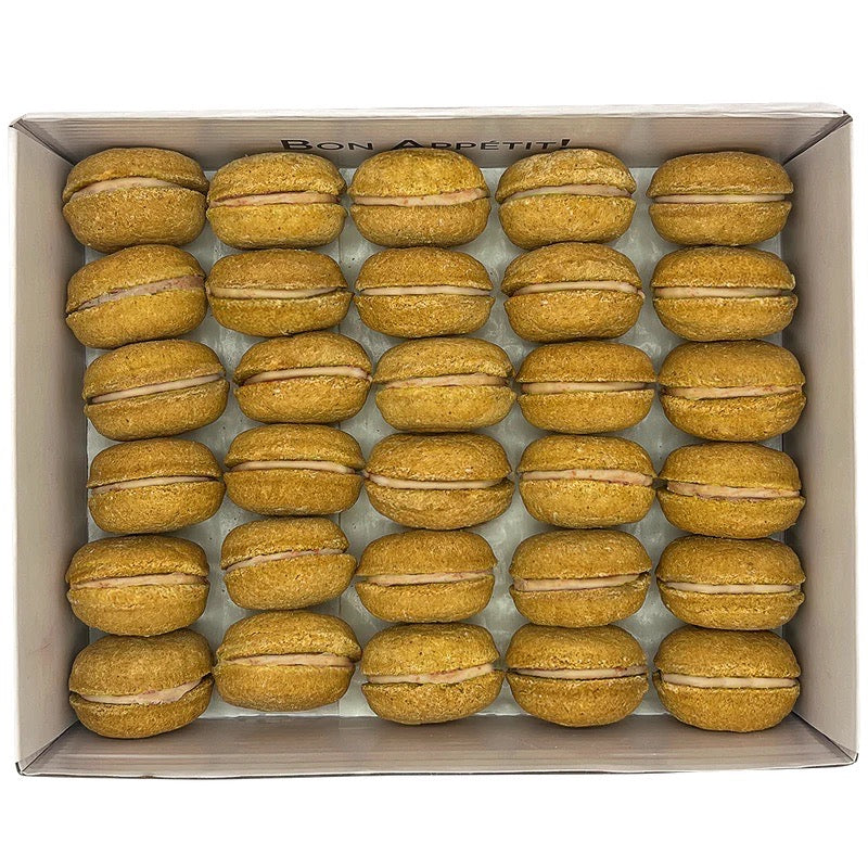 40 Count Dog Macaron Treats Gift Box | Purrfect Pet Kingdom