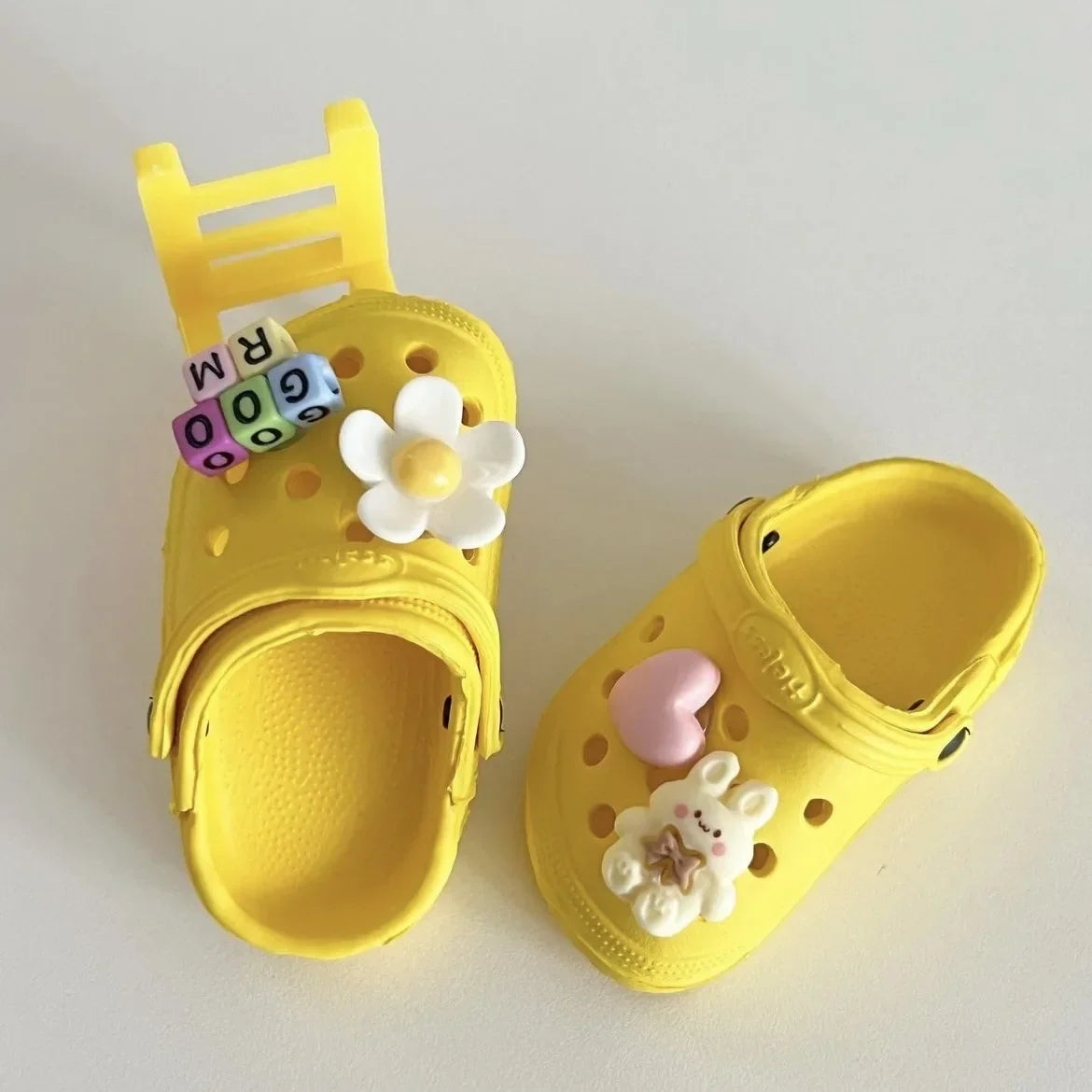šļø Trendy Pet Beach Shoes - Instagram-Worthy Breathable Paradise with DIY Charm