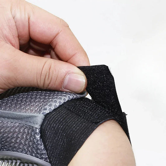 Pet Grooming Glove – Hair Removal & Bathing Brush for Dogs &