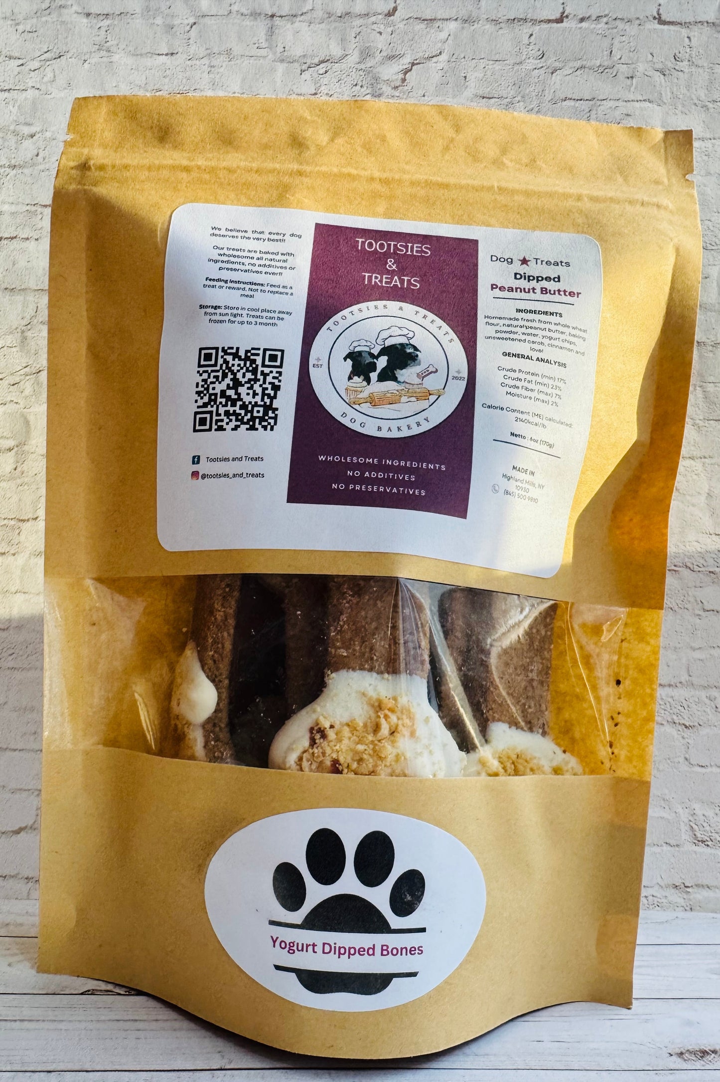 Tootsies & Treats Yogurt Dipped Peanut Butter Bones (6oz)