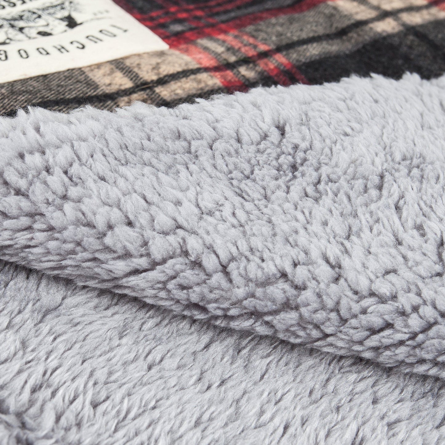 Touchdog ® 2-In-1 Tartan Plaid Dog Jacket and Matching Reversible Dog Mat