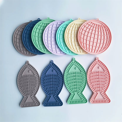 Fish-shaped Round Pet Silicone Snack Pad