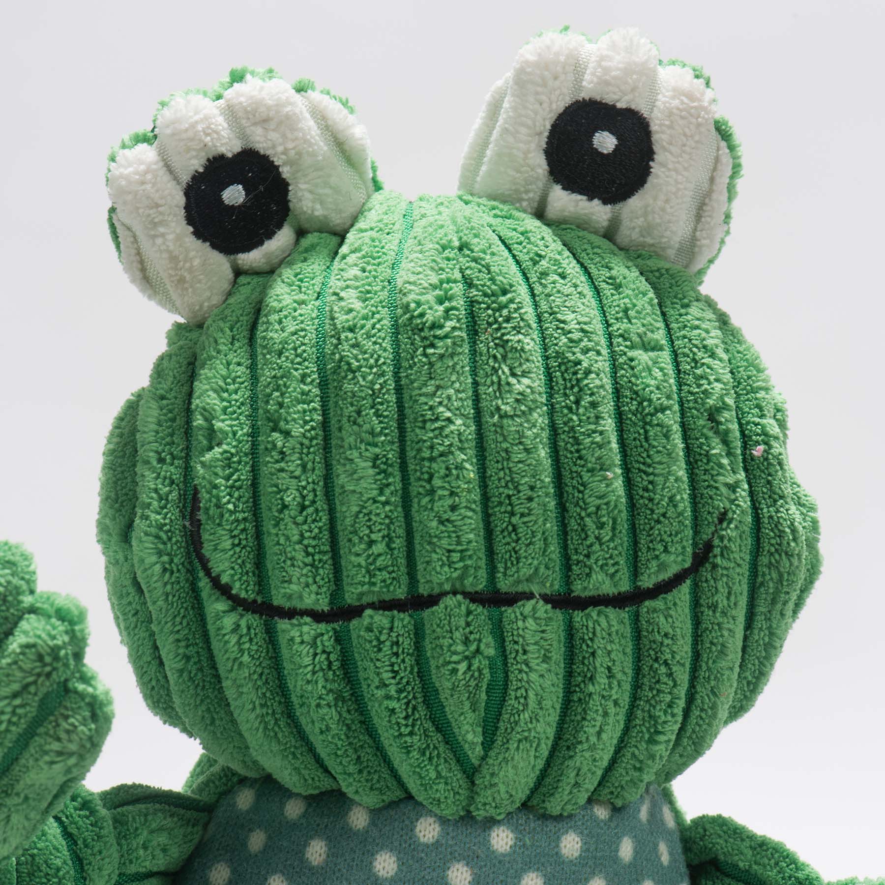 Dog Toy Fergie Frog Knottie Plush Toy for Daily Use Essentia - close up product image for dog toy