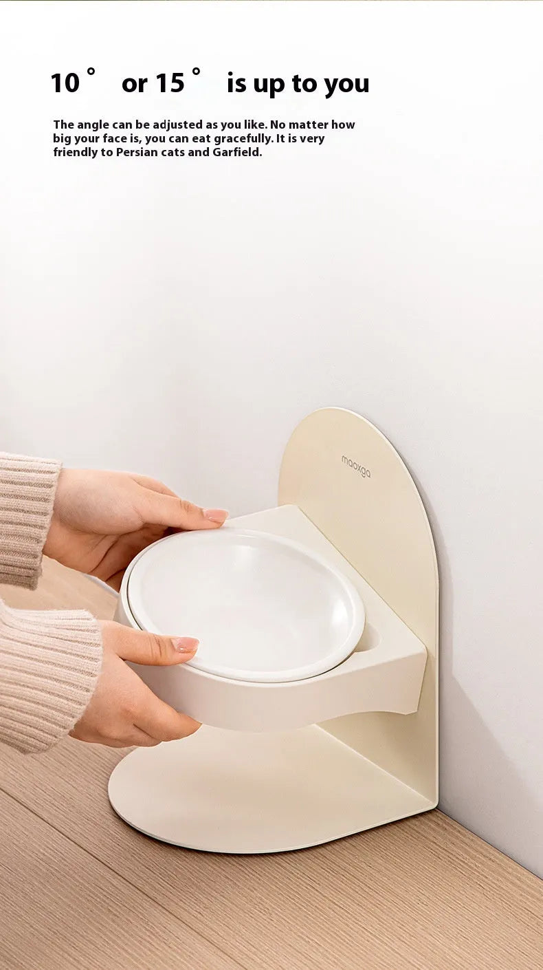 15 Degree Elevated Ceramic Cat Bowl by Pet Zen in elegant design, perfect for luxury pet dining, size variant 134.84.