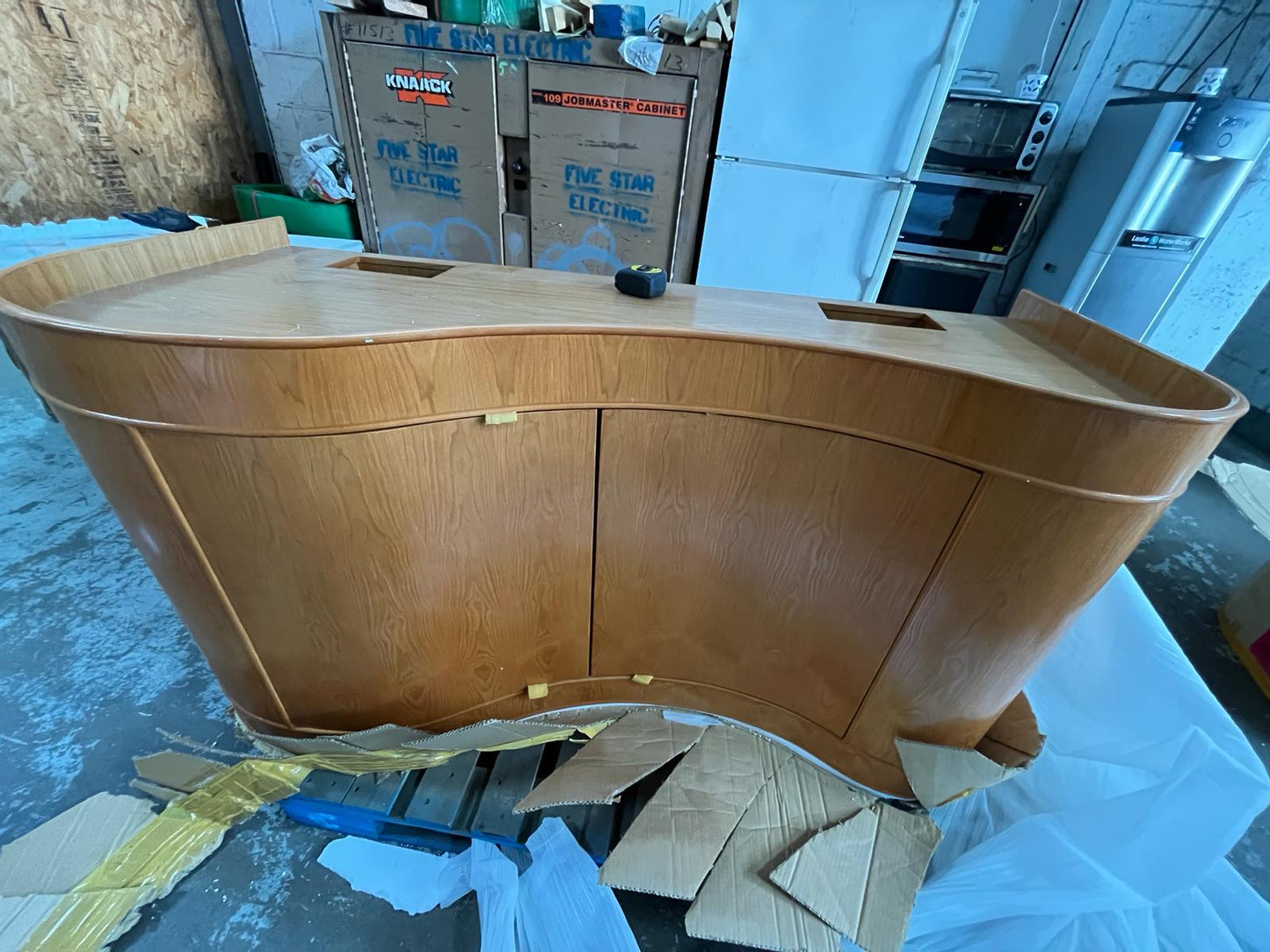 210g Glass Wave Reef-Ready Aquarium Set in Golden Oak