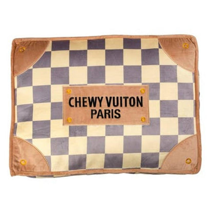 Checker Chewy V Pet Bed