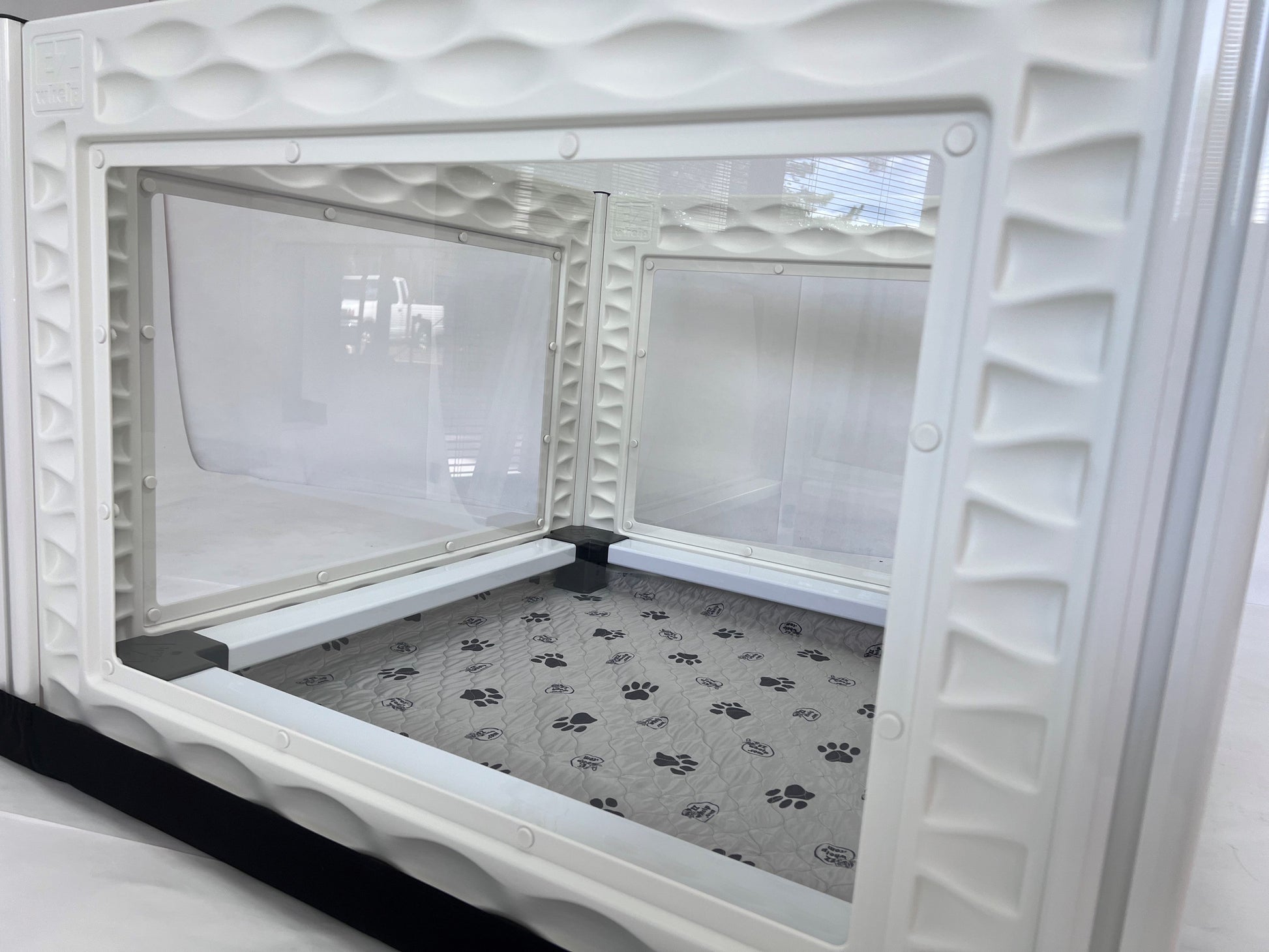 EZclassic TALL Windowed Whelping Box Set w/Rail Assembly - EZwhelp