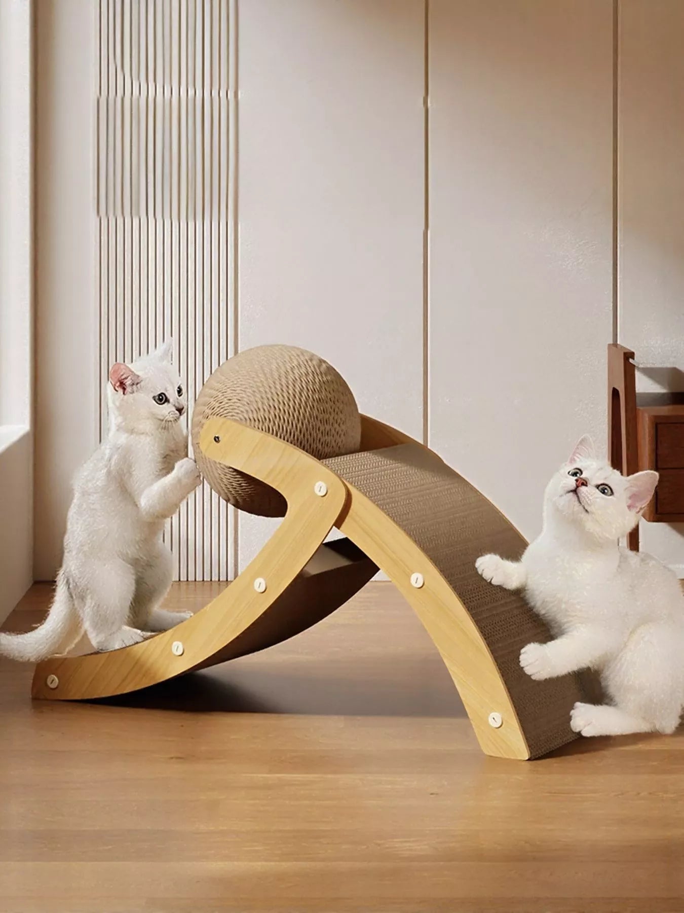 Interactive Ball & Ramp Cat Scratching Post