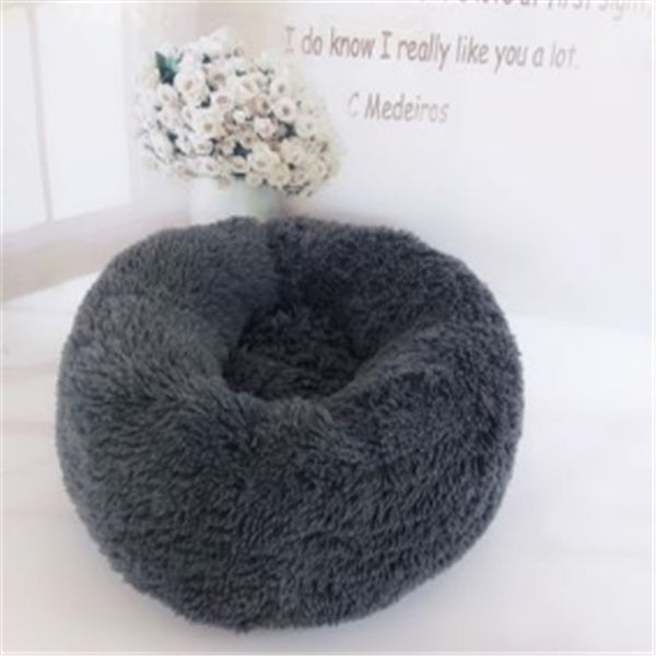 Plush Round Calming Cat Bed for Cozy Autumn and Winter Sleep