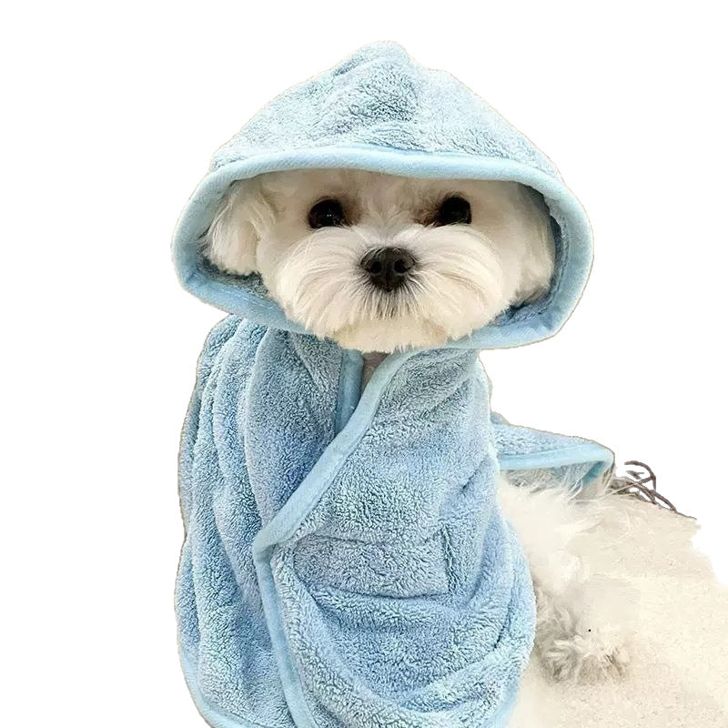 Dogs can wear bathing and drying bathrobes in all seasons