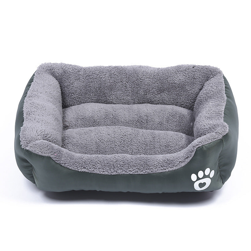New, soft, and cozy fleece pet bed. Waterproof bottom. Suitable for small, medium & large pets. Keeps pets warm. - Purrfect Pet Kingdom