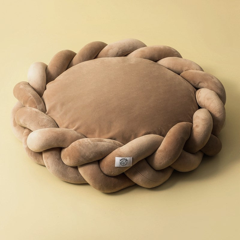Plush Heirloom Quality Donut Bed for Cats and Small Dogs