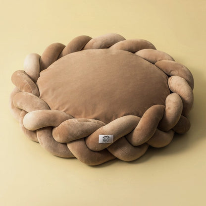 Plush Heirloom Quality Donut Bed for Cats and Small Dogs
