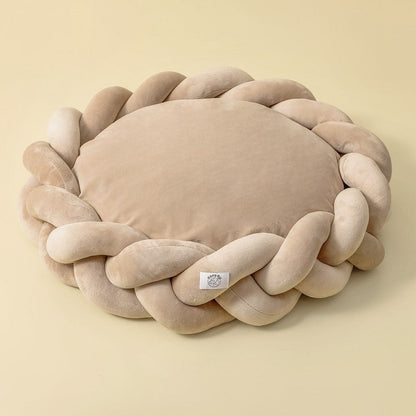 Plush Heirloom Quality Donut Bed for Cats and Small Dogs