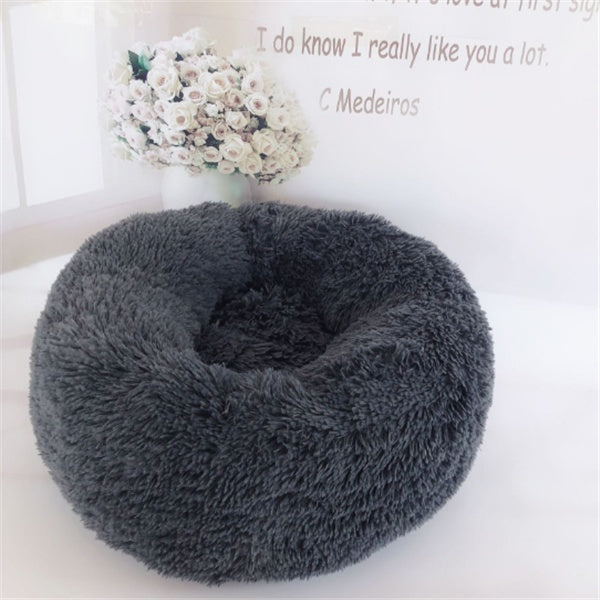 Plush Round Calming Cat Bed for Cozy Autumn and Winter Sleep