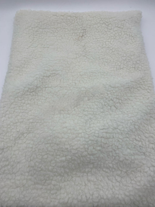 Self-Heating Thermal Cat Bed Pad for Cozy Pet Warmth and Comfort