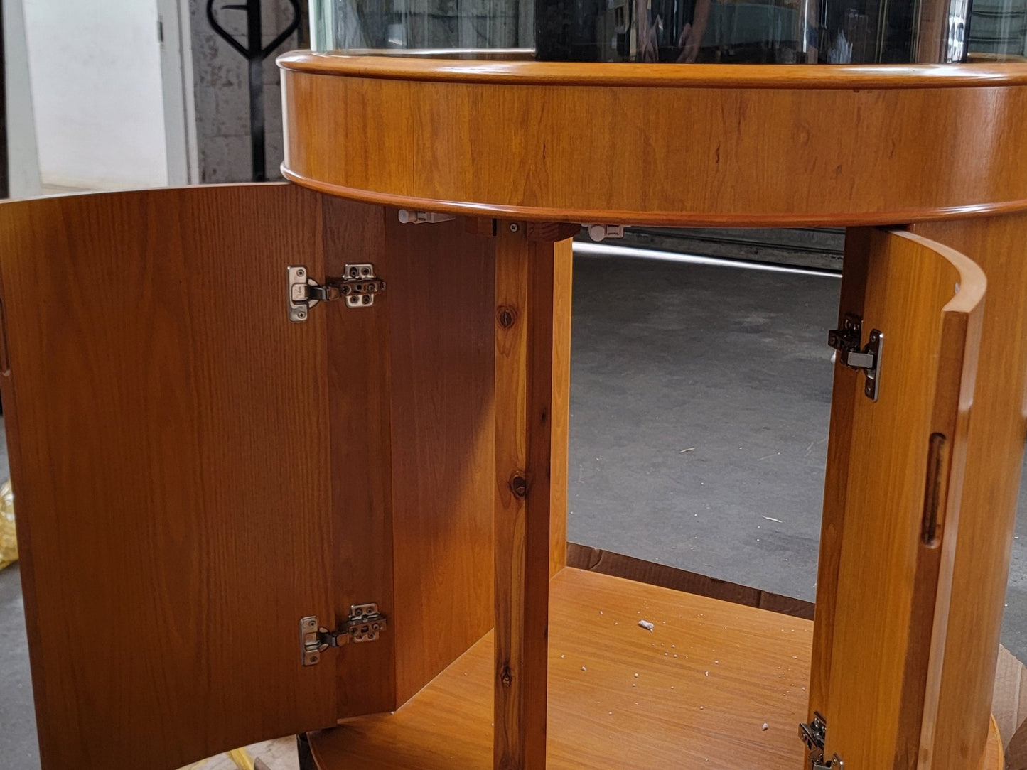 90g 3/4 Cylinder Glass Reef-Ready Aquarium in Golden Oak