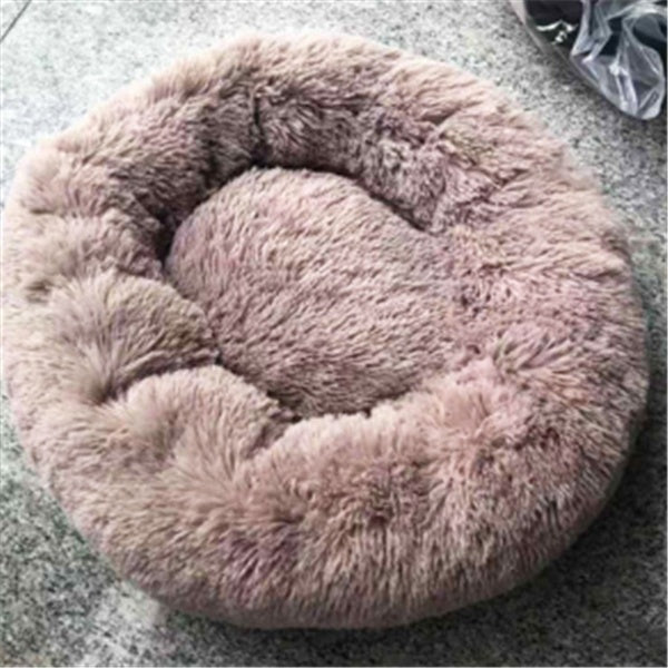 Estely round dusty rose plush cat bed. Soft, fuzzy faux fur donut design for cozy autumn and winter comfort.