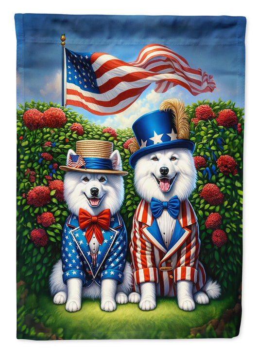 All American American Eskimo Garden Flag –  Dogs with American Flag Background by Caroline’s Treasures