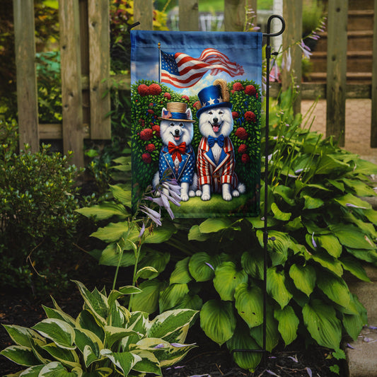 All American American Eskimo Garden Flag –  Dogs with American Flag Background by Caroline’s Treasures
