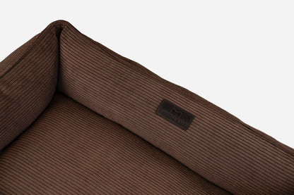 Chester & Lee | Milk Chocolate Sleeper Dog Bed