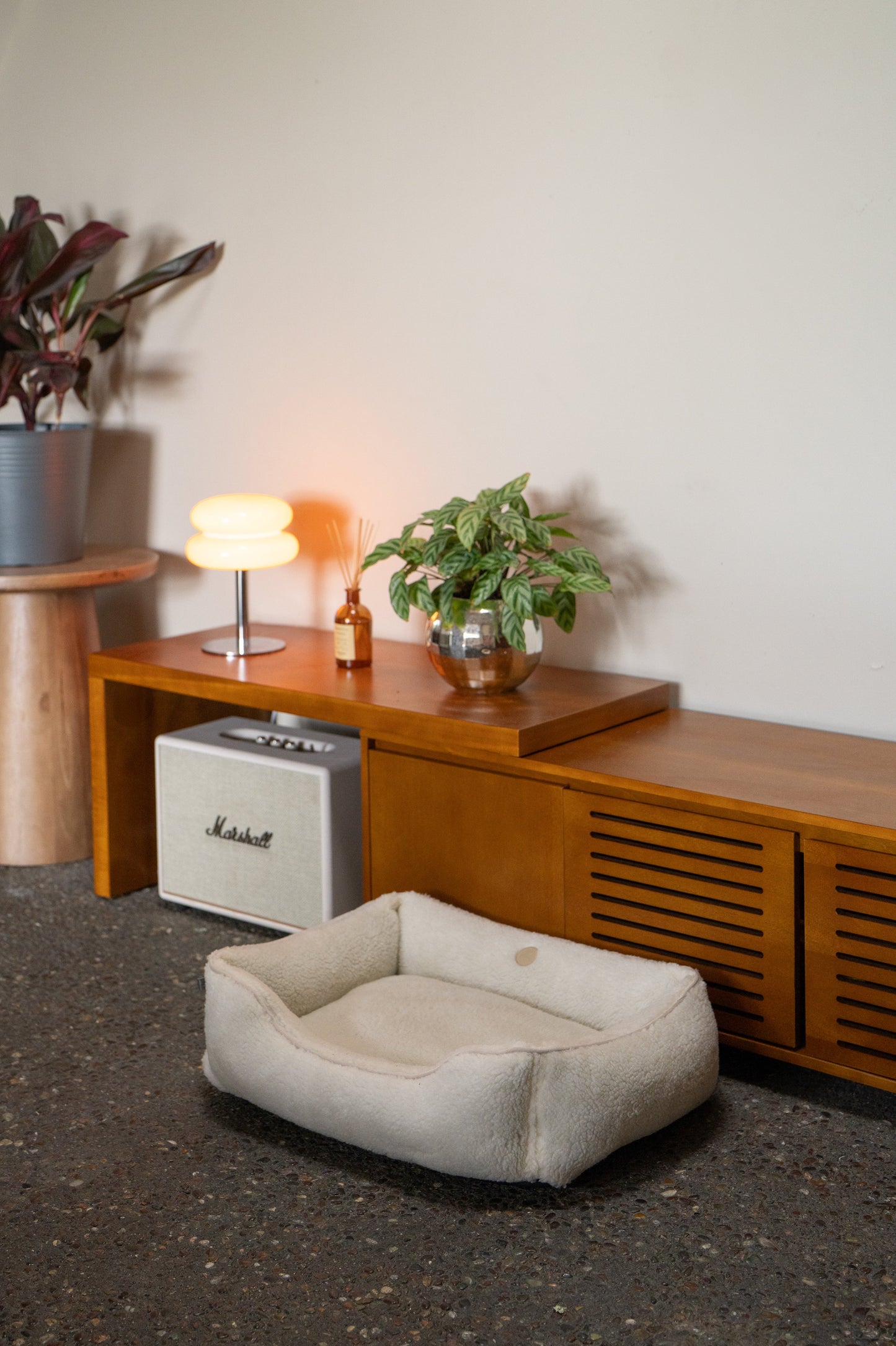 Pet Bed Furry Sleeper Beige Bolster