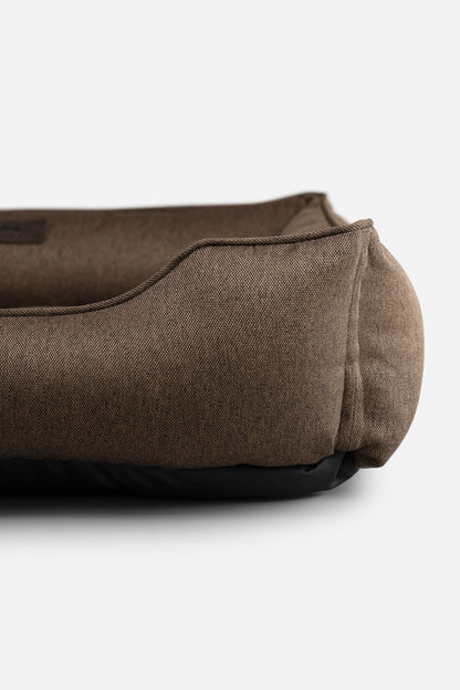 Chester & Lee | Cotton Sleeper Dog Bed Brown