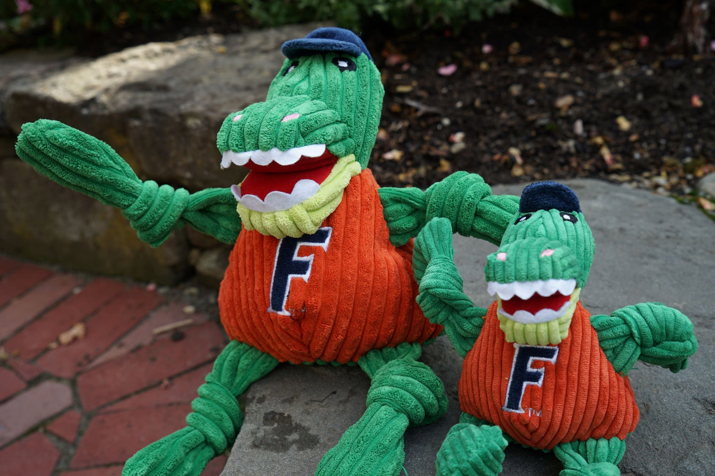 Dog Toy NCAA University of Florida Albert Gator Knottie - size and texture image for dog toy