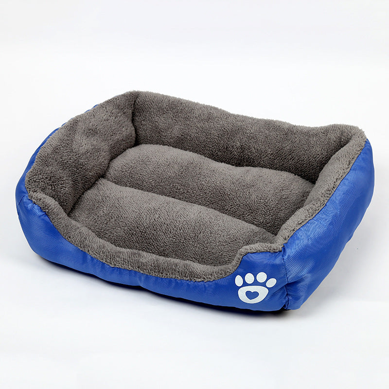 New, soft, and cozy fleece pet bed. Waterproof bottom. Suitable for small, medium & large pets. Keeps pets warm. - Purrfect Pet Kingdom