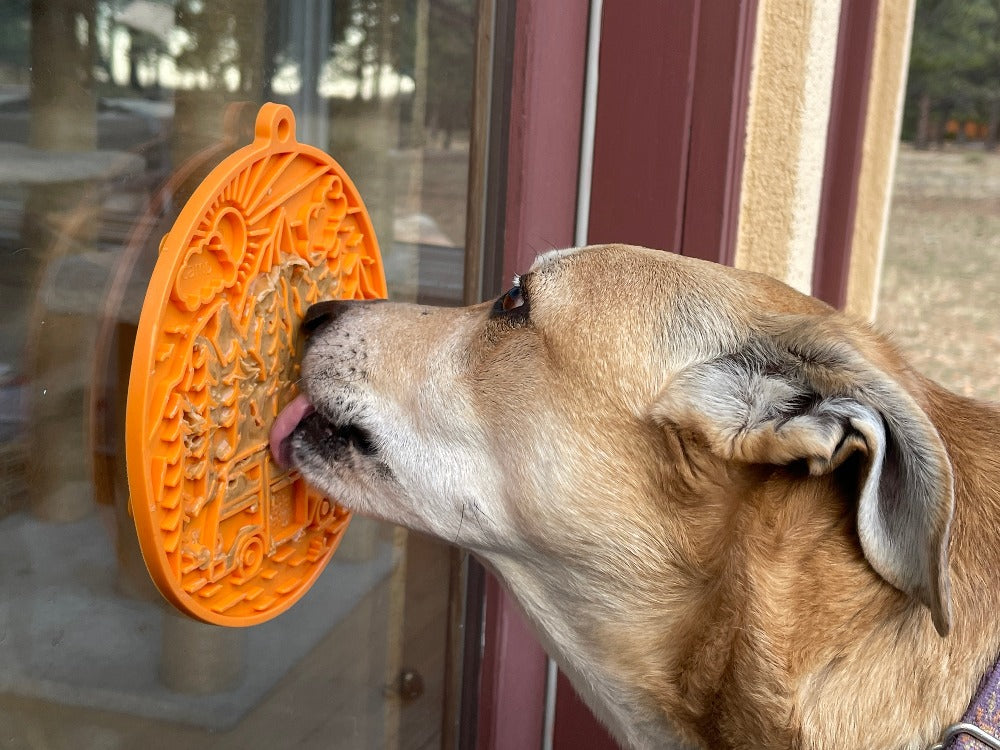 Camp Emat Enrichment Lick Mat For Dogs And Cats With Suction - gallery image 13