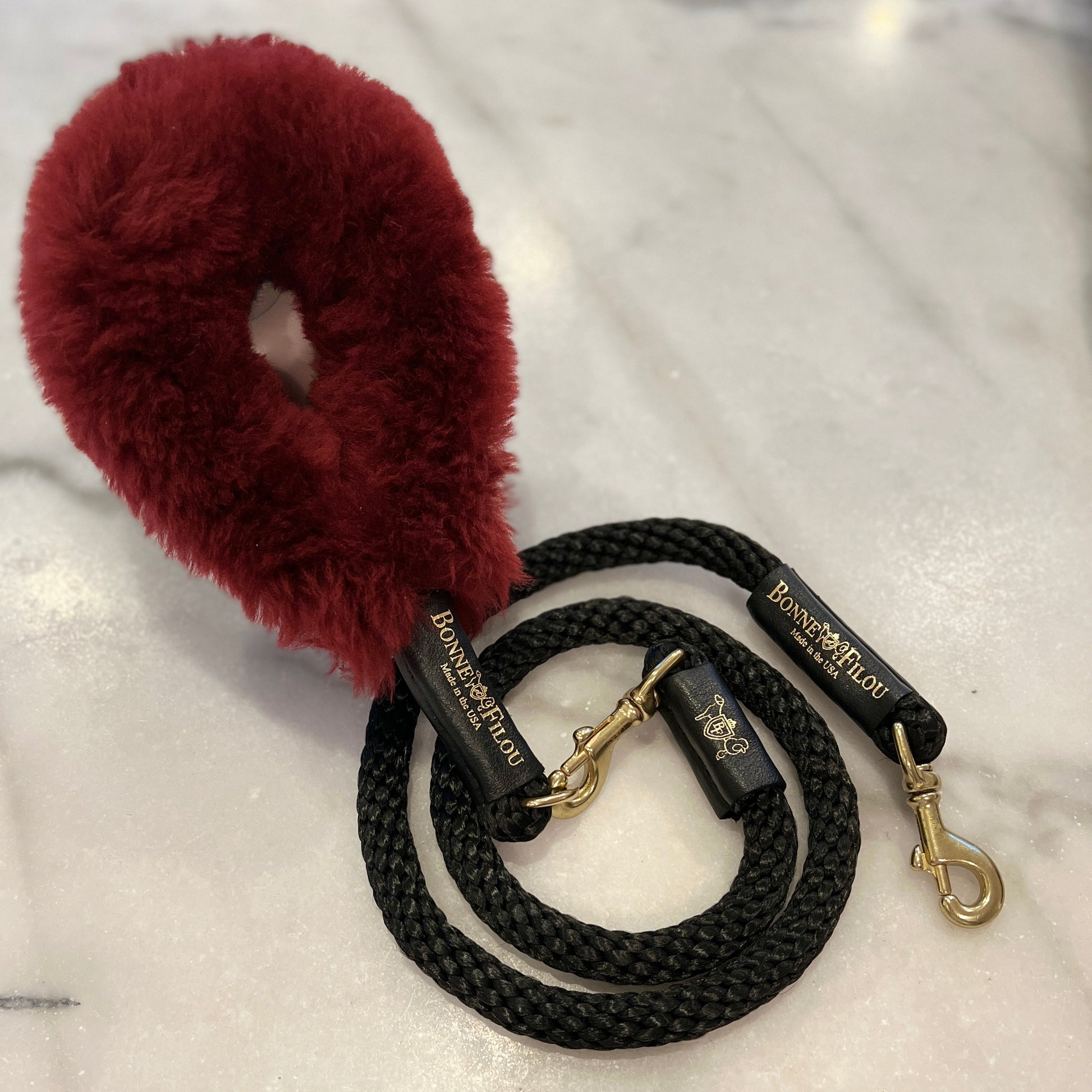Dog Leash Bundle Shearling Fur Grip Rope Leash for Daily Use - close up product image for dog leash