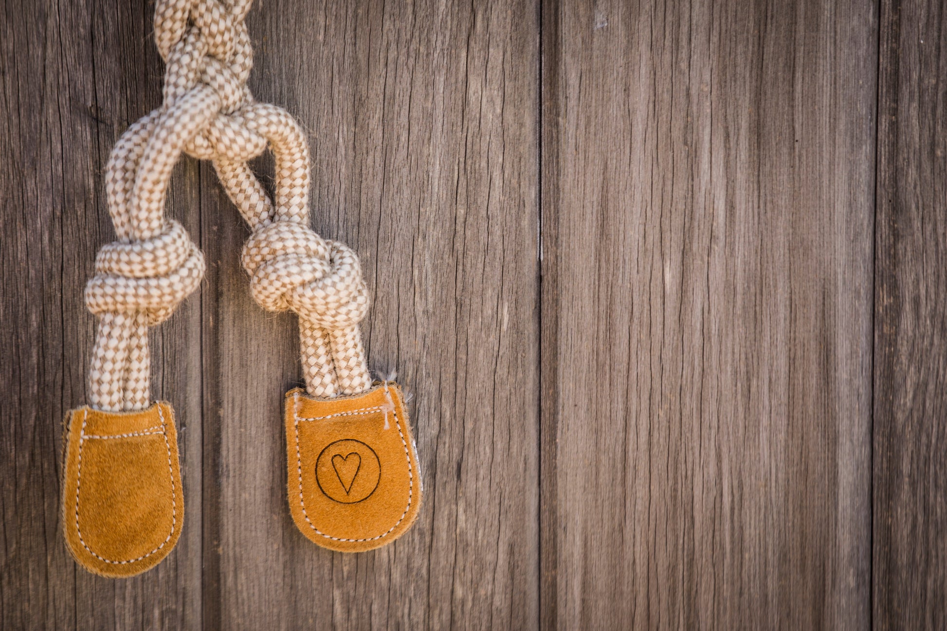 Dog Toy Bitsy Bunny Natural Rope Knottie Toy Large 9mm Essen - close up product image for dog toy