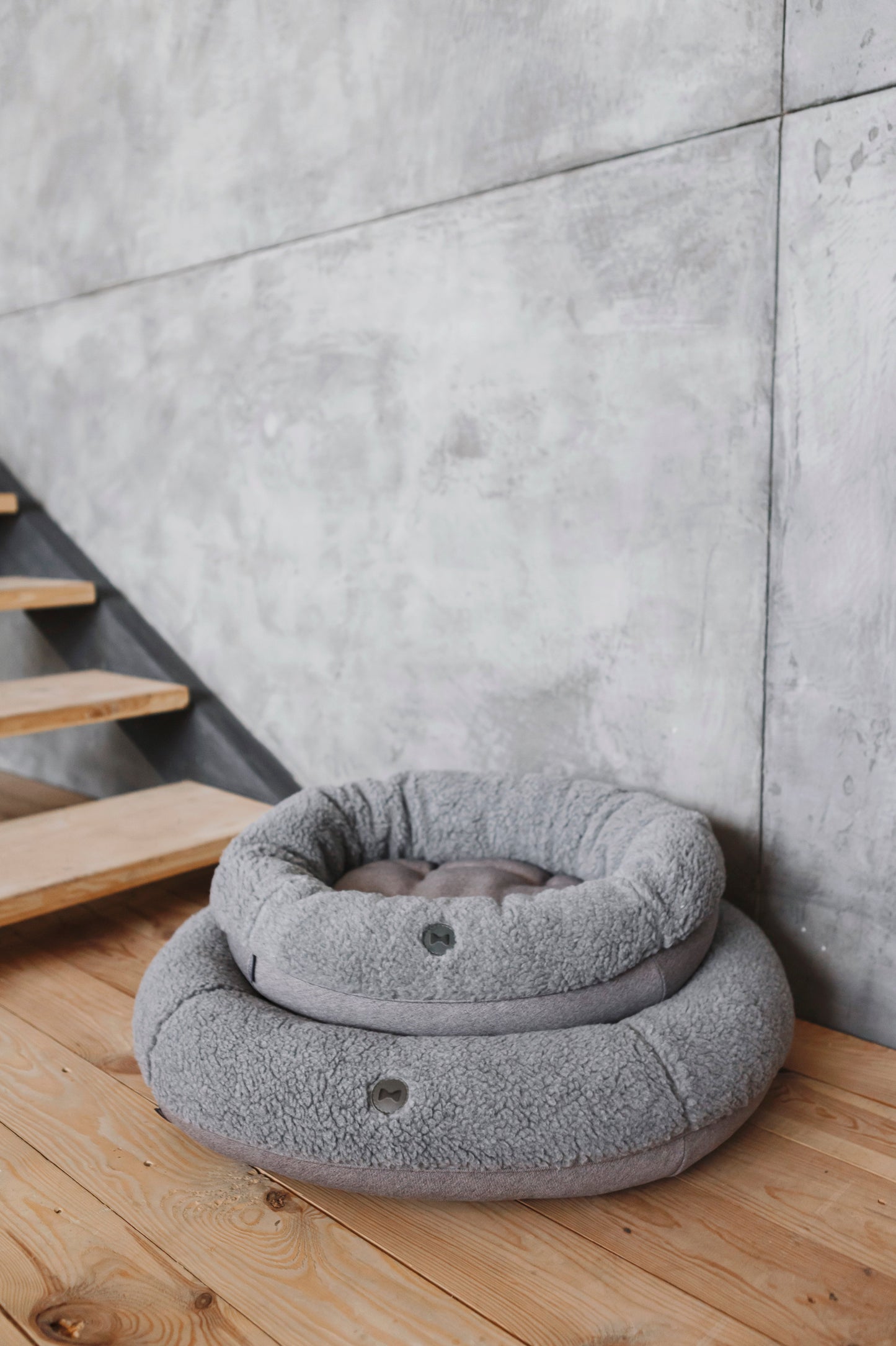 Dog Bed Furry Donut Cuddler Gray