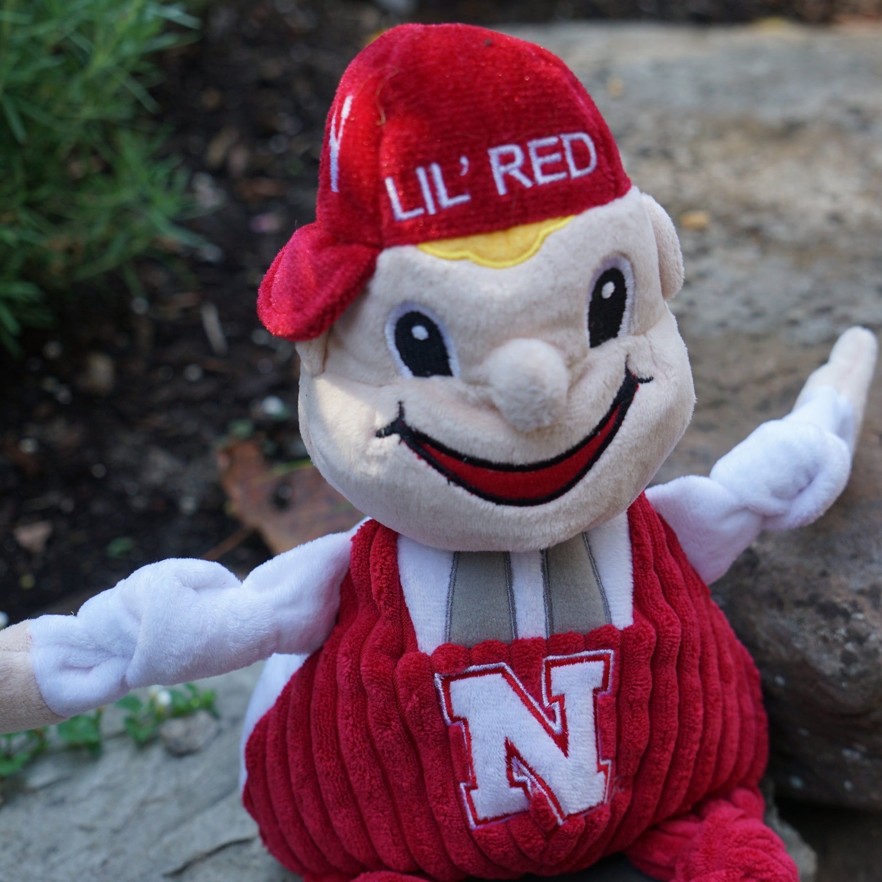 Dog Toy NCAA University of Nebraska Lil Red Knottie Plush - size and texture image for dog toy