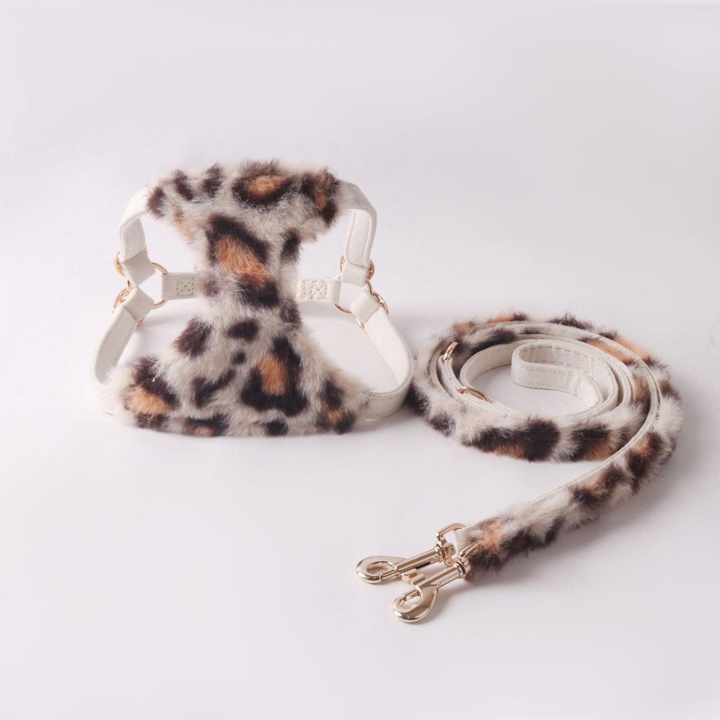 Faux Fur Leopard Dog Harness & Leash Set – Soft & Stylish for Winter