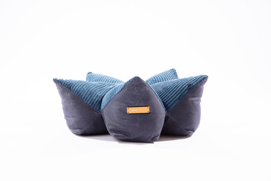 OULU X PEHOM - CUDDLE PET PILLOW BED- Navy Blue / Olive