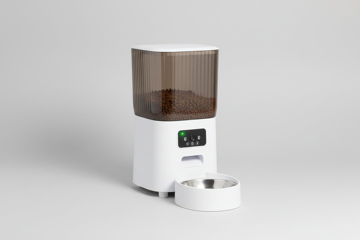 White 5L smart cat feeder featuring a smoky ribbed food tank, stainless steel bowl, and camera on the control panel.