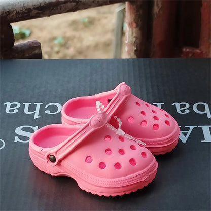 👟 Thickened Hole Dog Shoes - Fashion-Forward Breathable Pet Paradise