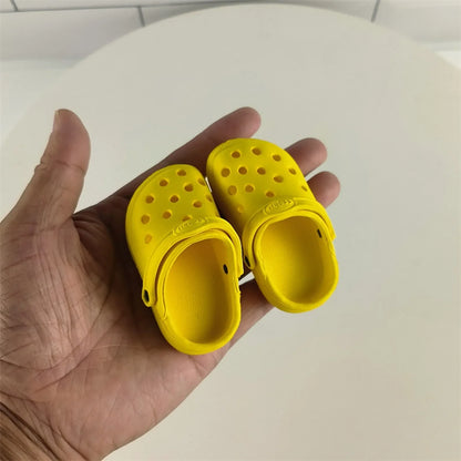 👟 Thickened Hole Dog Shoes - Fashion-Forward Breathable Pet Paradise