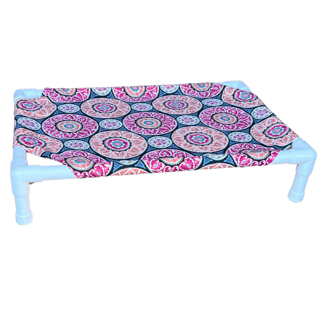Outdoor Dog Bed Colorful Solarium Pattern 6 Lbs 🛏️