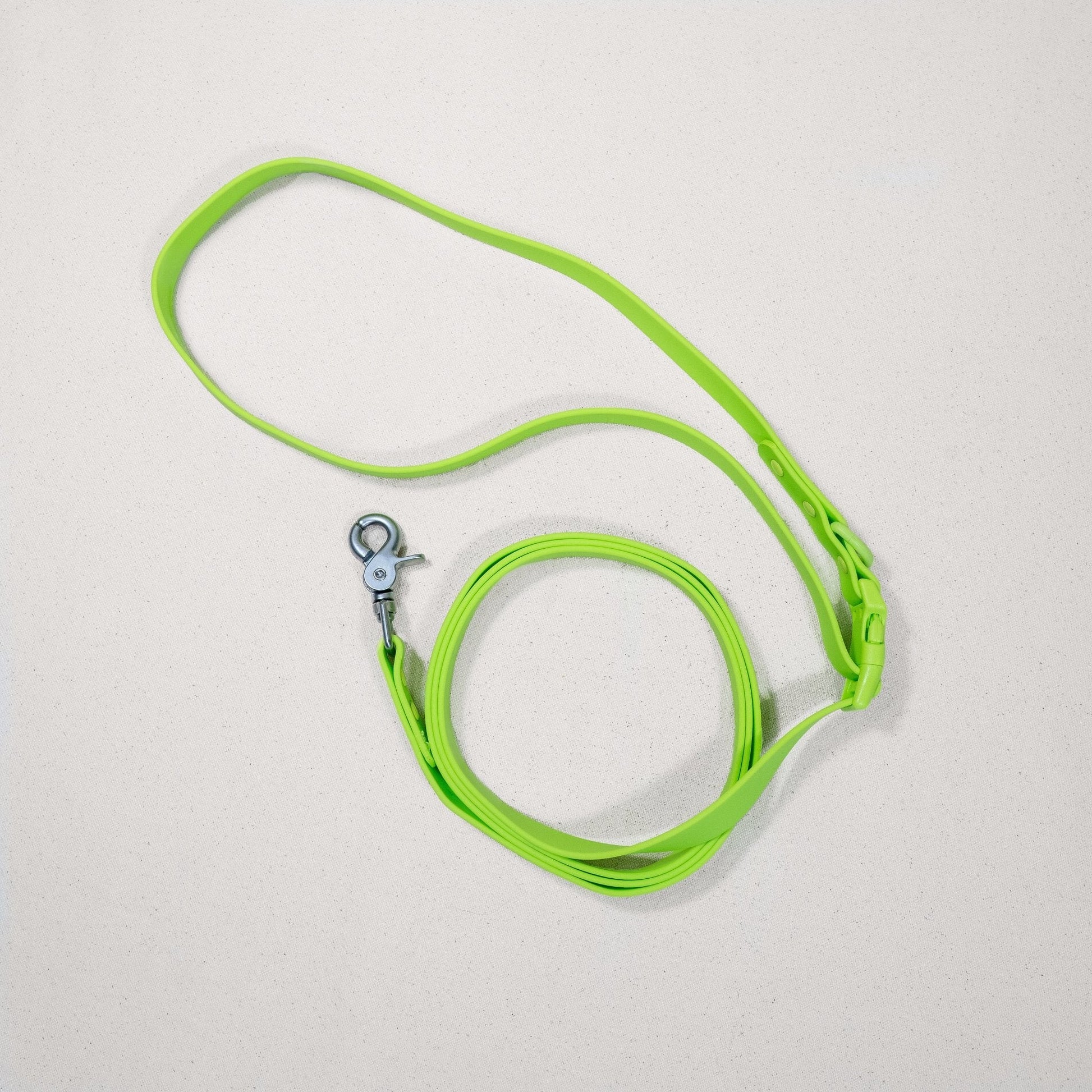 PVC Handsfree Dog Leash - All Weather Waterproof Durable & Odor-Resistant - Purrfect Pet Kingdom