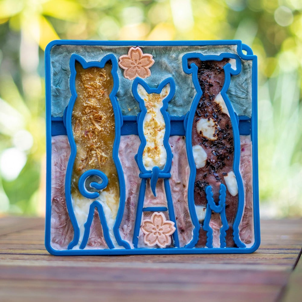 Waiting Dogs eTray - Shallow Slow Feeder Bowl for Enrichment