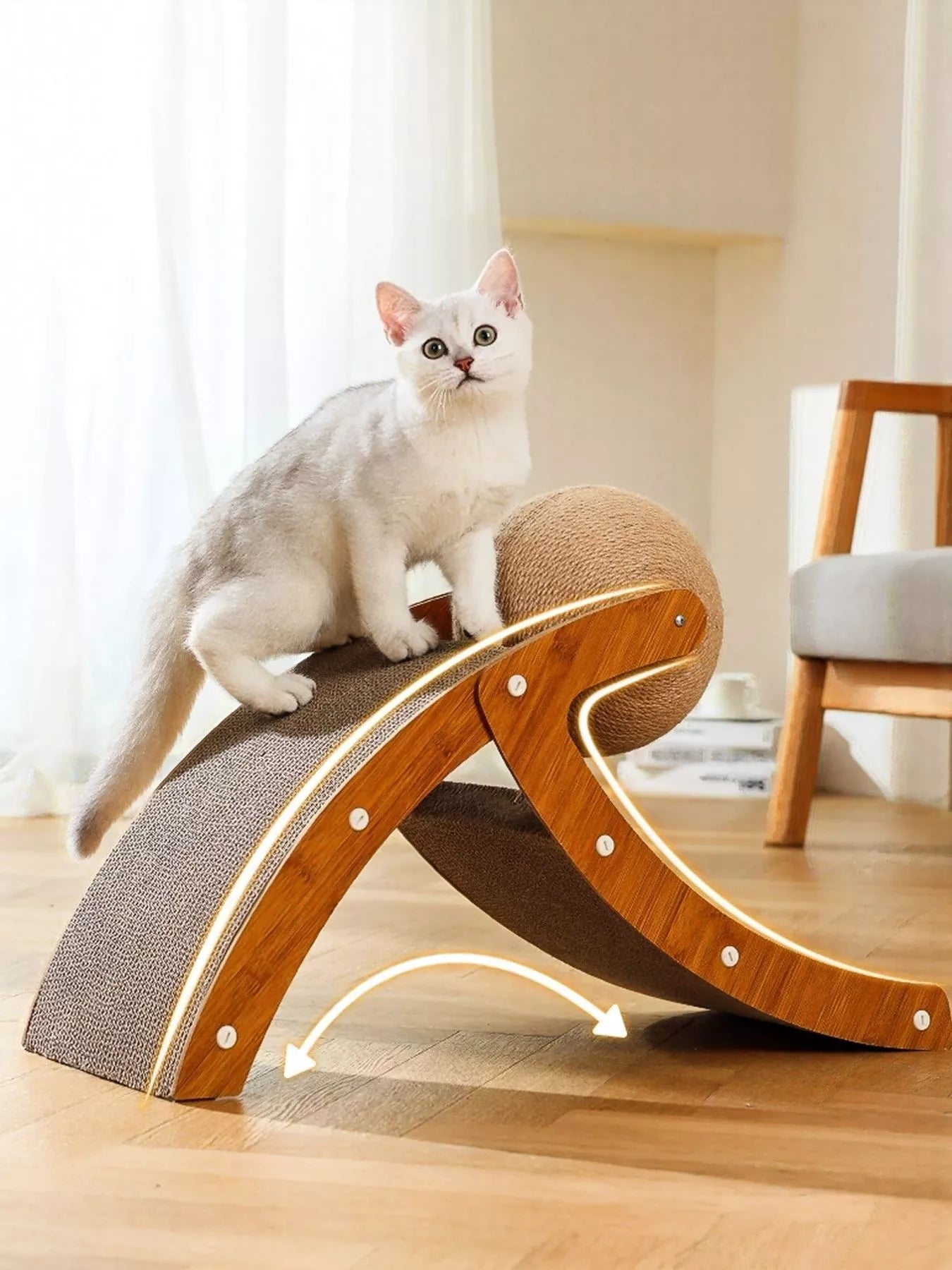 Interactive Ball & Ramp Cat Scratching Post