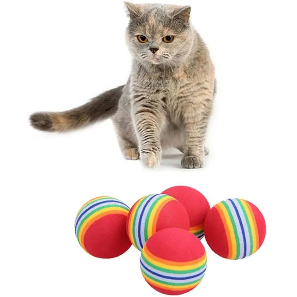 Interactive cat toy ball by Stevvex in red, available in 1, 3, or 5 pieces, made from safe materials for playful kittens.