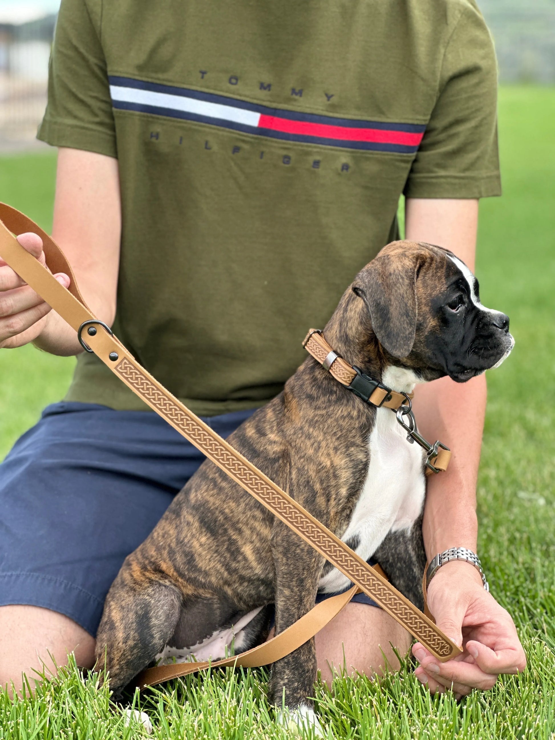 Celtic Sport Khaki Leather Dog Leash by Purrfect Pet Kingdom, durable hunting leash in khaki, perfect for outdoor adventures.