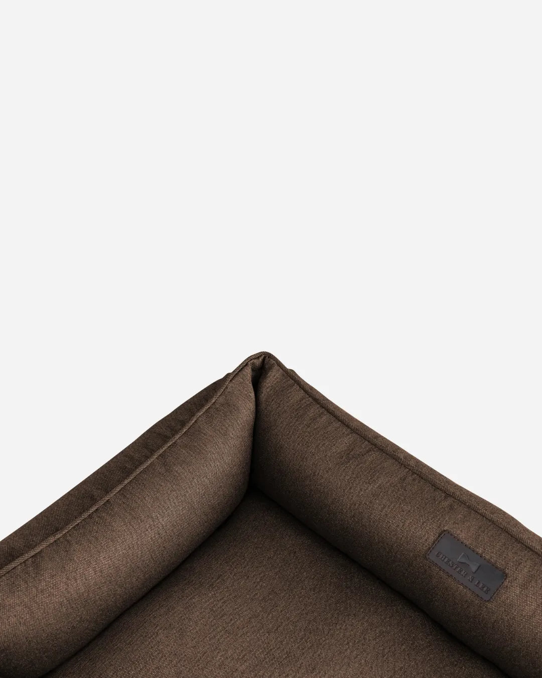 Chester & Lee - Chester & Lee | Cotton Sleeper Dog Bed Brown - Dog Beds