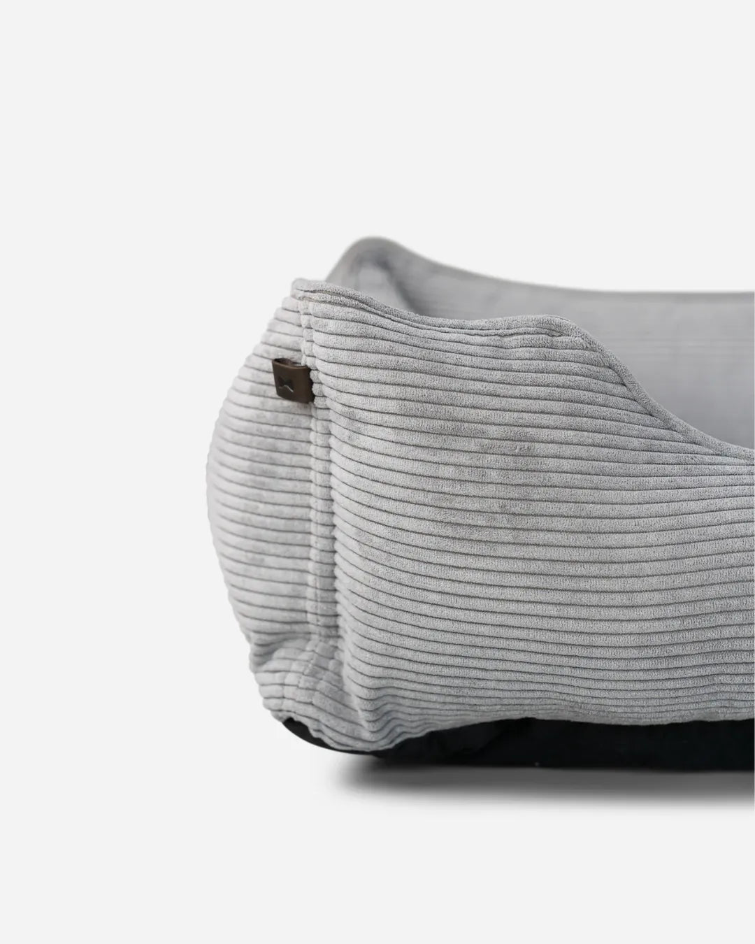 Chester & Lee - Chester & Lee | Fancy Corduroy Sleeper Dog Bed Gray - Dog Beds